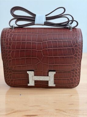 BLING H EMBOSSED CROCODILE BROWN COCOA MAHOGANY HONEY CONSTANCE 18